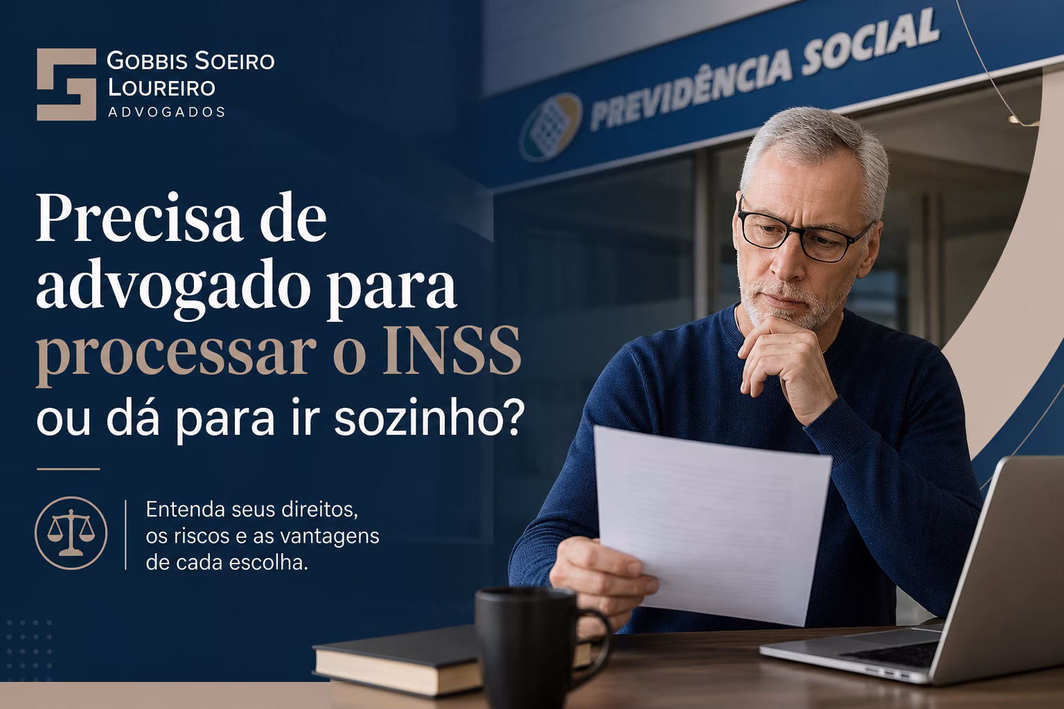 Profissional previdenciário analisando documentação de processo contra o INSS em escritório